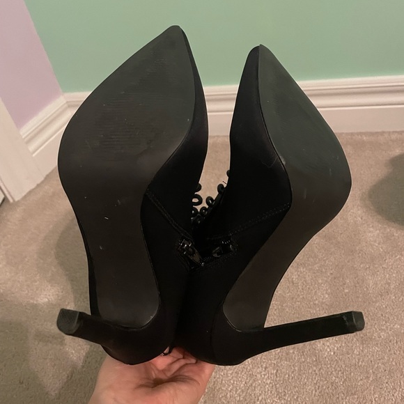 Fashion Nova Elektra booties - Picture 4 of 5
